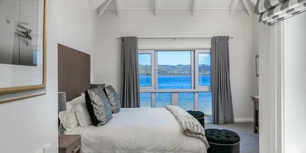 Апартаменти On The Water - Thesen Книсна Екстер'єр фото